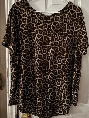 Chelsea & Theodore Leopard Print Top - Brown & Black size xxl